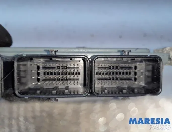 RENAULT Scenic 3 generation (2009-2015) Engine Control Unit ECU 284B13640R,7701209427,8200604932,285909828,237100487R,BCMX95,285909828R 27754945