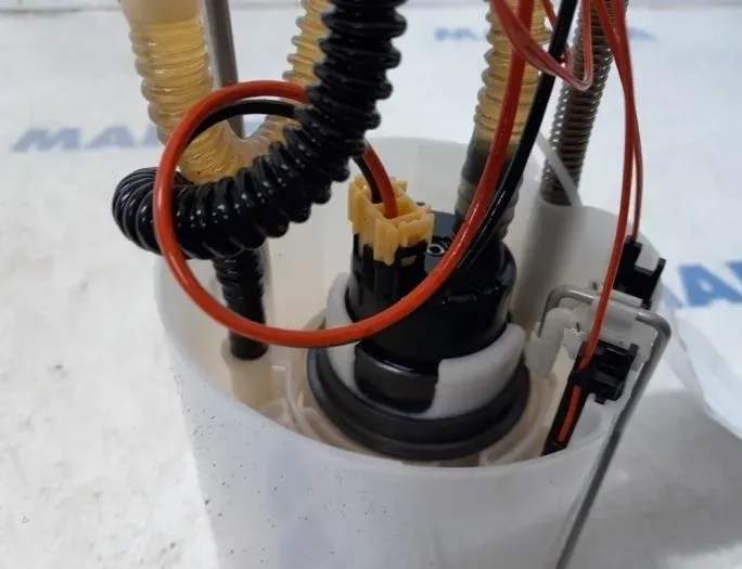 RENAULT Trafic 3 generation (2014-2023) Fuel Pump 93868449,7610794AA,580203169,172027392R 27755135