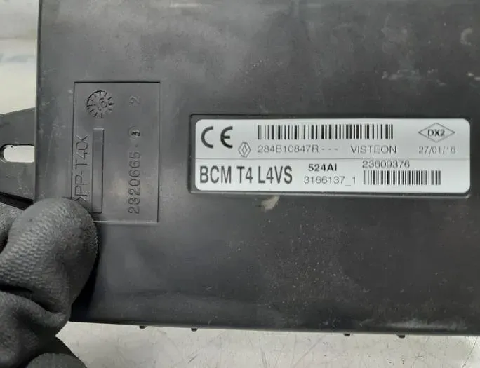 RENAULT Trafic 3 generation (2014-2023) Engine Control Unit ECU 237108209R,285910001R,284B10847R,BCMT4L4VS,0281031364,237103888R 27758060