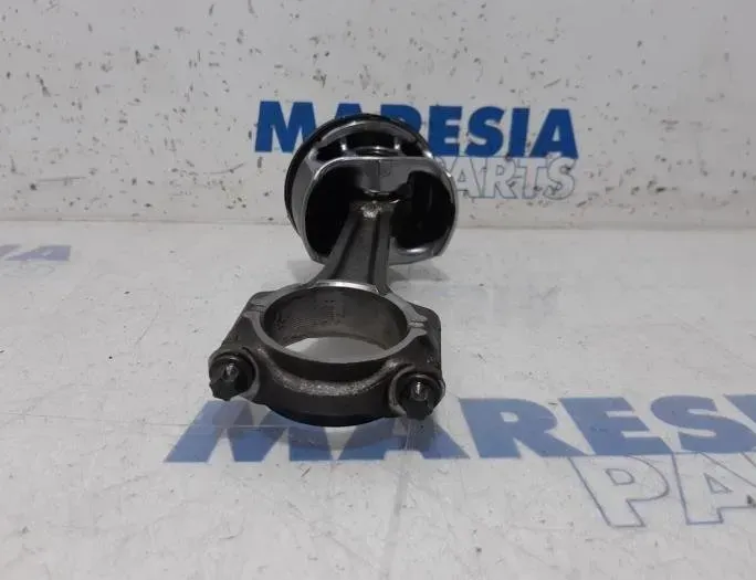 FIAT 500 2 generation (2008-2024) Pistons Set 55224393,55224400 27769628
