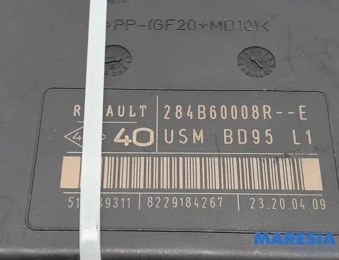 RENAULT Megane 3 generation (2008-2020) Fuse Box 284B60008R,284B62995R,519339311,8229184267,284B63106R 27787874