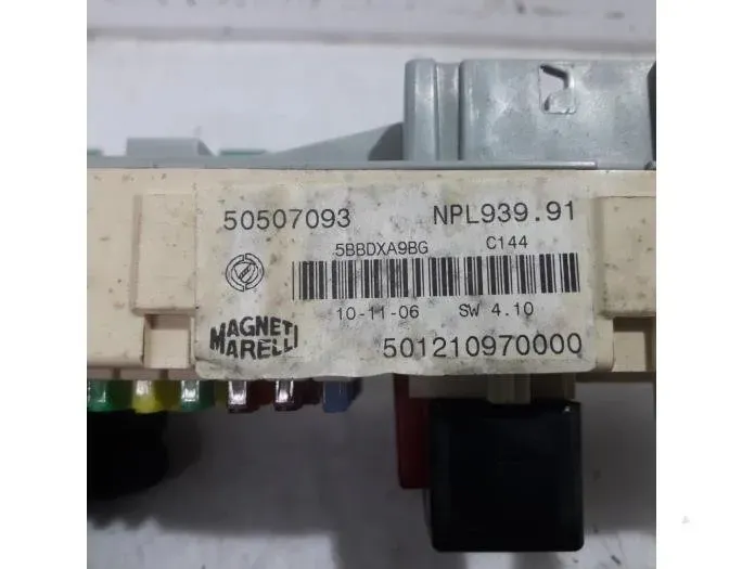 ALFA ROMEO 159 1 generation (2005-2011) Fuse Box 50507093,0060686059,0000060686059,60686059 27830291