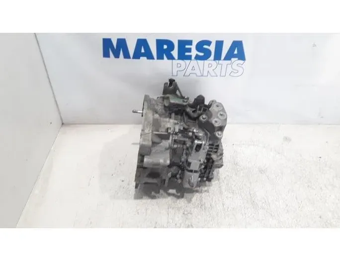 ALFA ROMEO Giulietta 940 (2010-2020) Gearbox 0055222120,0055235813,0055239619,0055243349,0055251716,0055257888,0055262786,C63563505,55235813,46345509,0046345509 27925068
