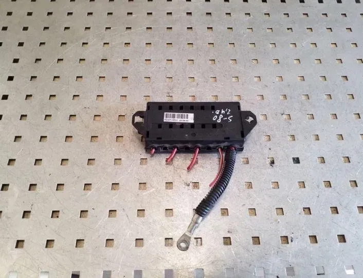 VOLVO S80 1 generation (1998-2006) Fuse Box 9162323,9441776 26075762