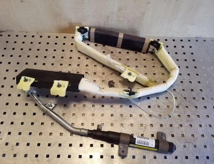 OPEL Antara 1 generation (2006-2015) Left Side Roof Airbag SRS 96832764 26114904