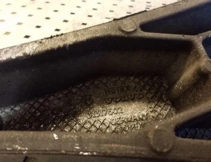 VOLVO S60 2 generation (2010-2020) Rear Left Arm 31317602,6G915B718BAA 26155932