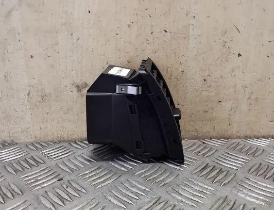 VOLKSWAGEN Touareg 1 generation (2002-2010) Dashboard Air Vents 7L6819704M 26172207