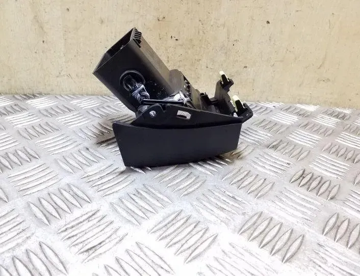 SUBARU Outback 4 generation (2009-2014) Вентиляционные отверстия в приборной панели 66110AJ000 26182189