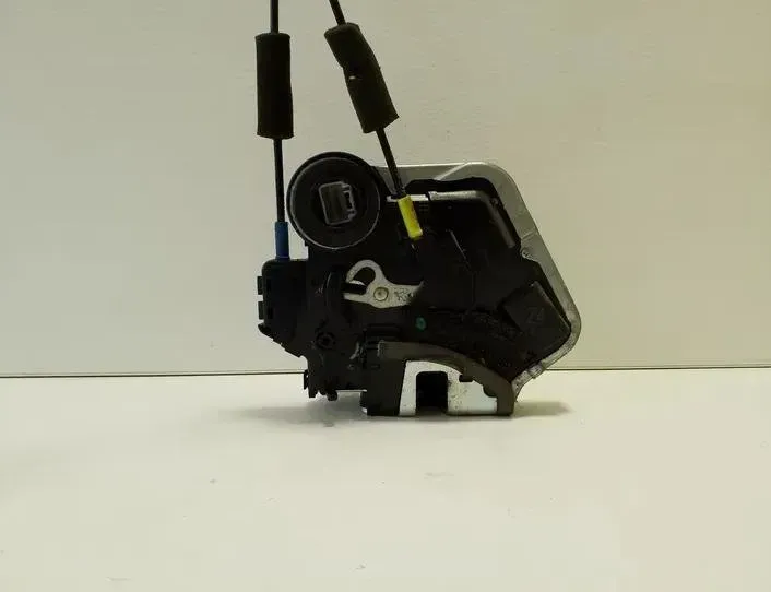 LEXUS RX 2 generation (2003-2009) Rear Right Door Lock 26232533
