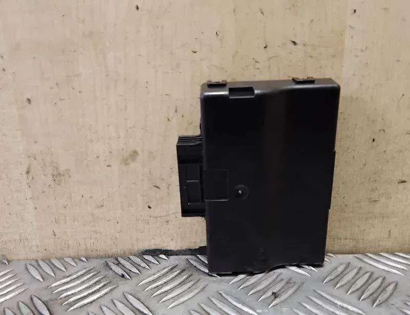 AUDI A8 D2/4D (1994-2002) Gateway Control Unit 4H0907468F 32153156