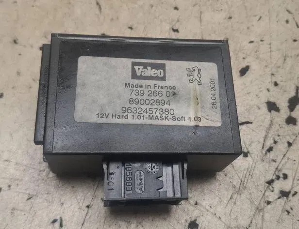 PEUGEOT 607 1 generation (2000-2008) Other Control Units 73926602,9632457380,89002894 34188060