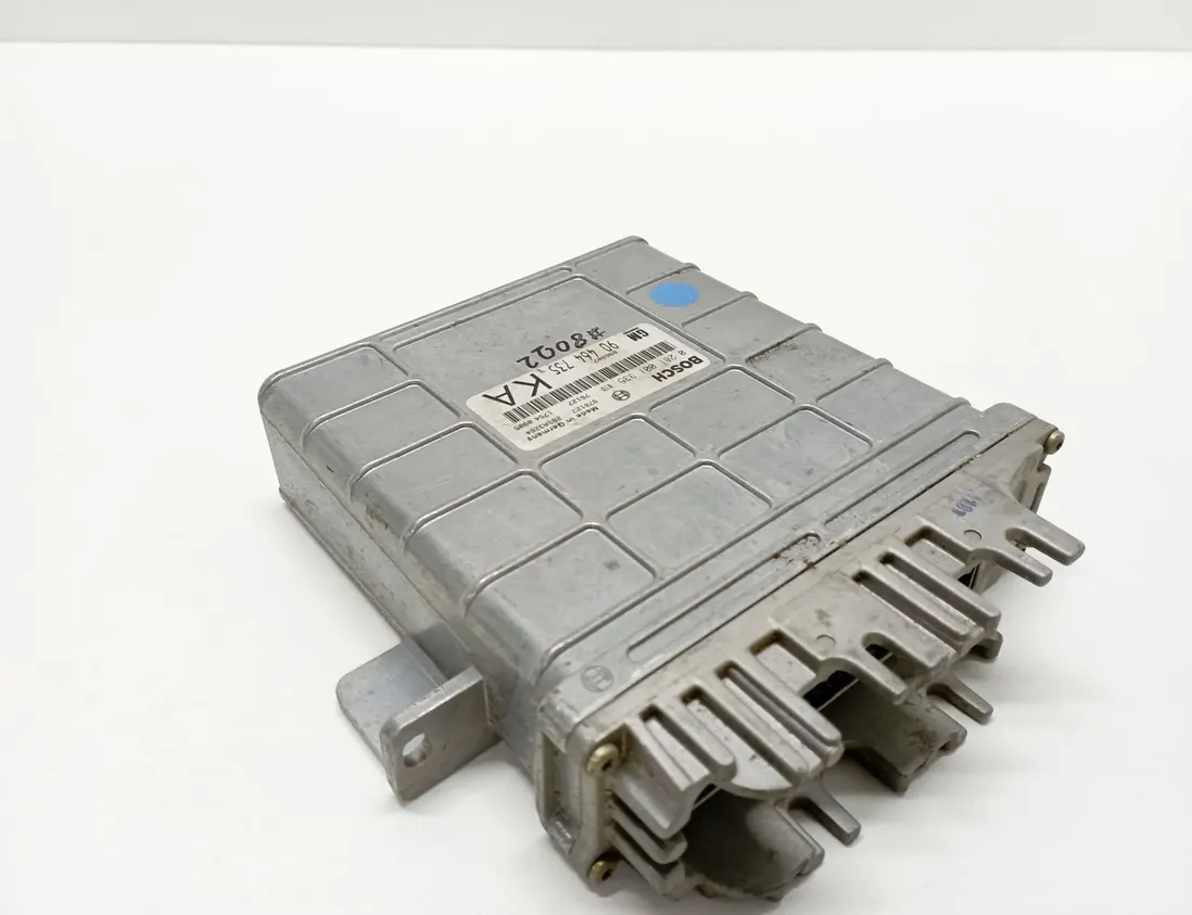 OPEL Vectra B (1995-1999) Engine Control Unit ECU 0281001335 27811343