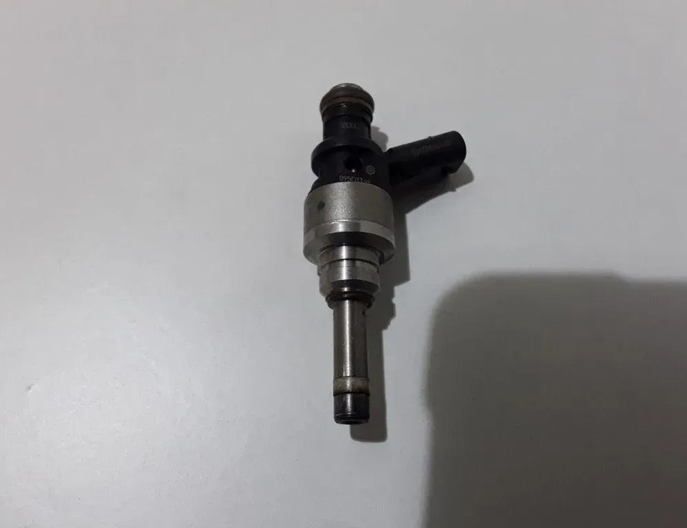 AUDI RS 7 4G (2013-2018) Fuel Injector 095D1308 32050979