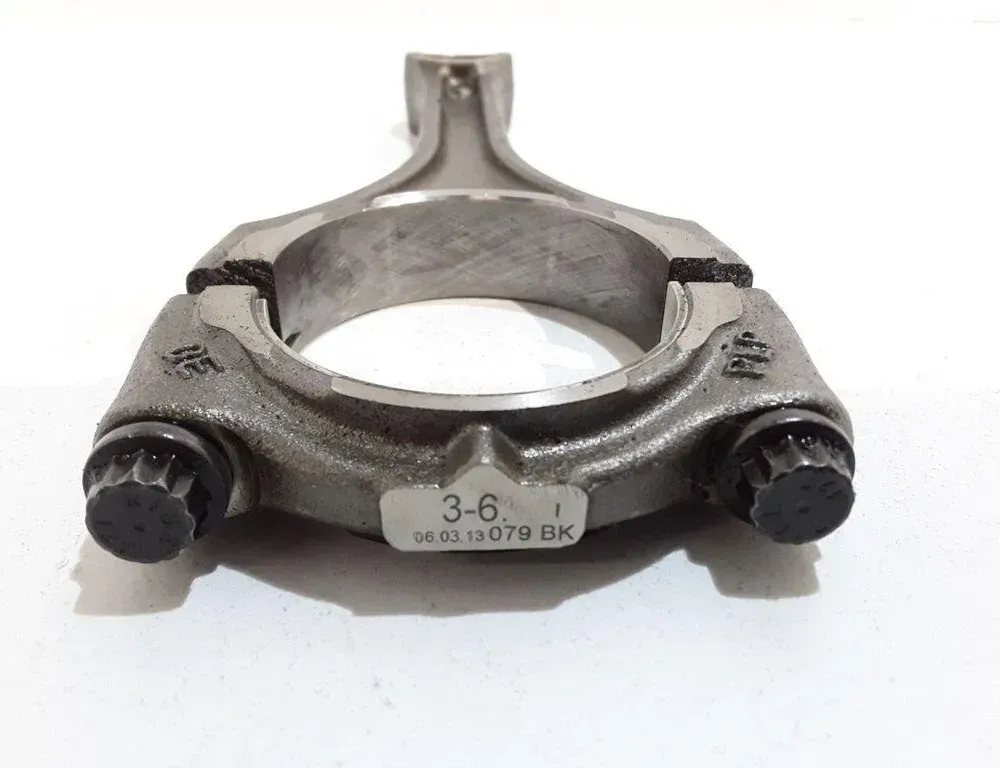 AUDI RS 7 4G (2013-2018) Connecting Rod R079M 32050984