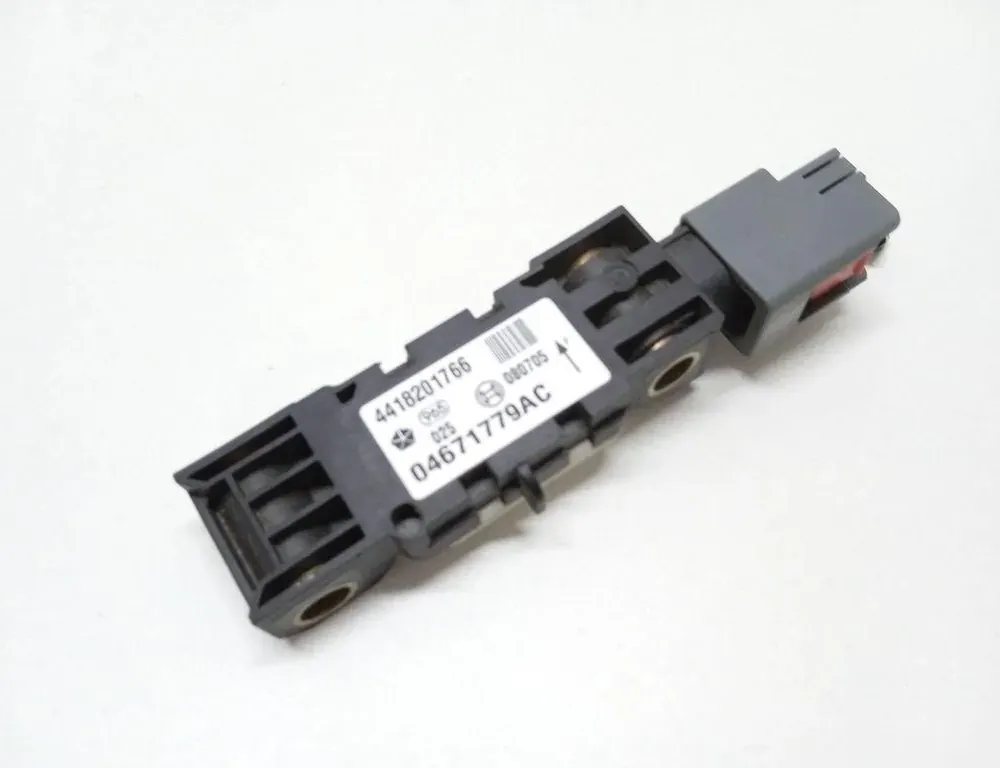 JEEP Grand Cherokee 4 generation (WK) (2004-2024) Front Right Impact Sensor 04671779AC 33333279