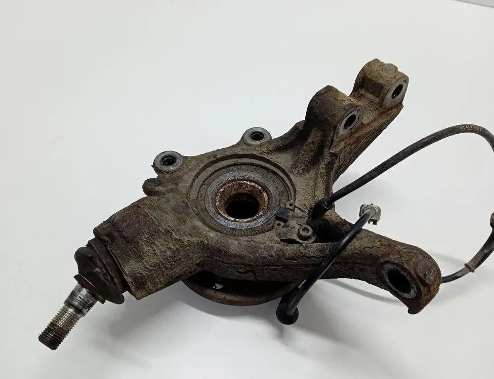 CITROËN C4 Picasso 1 generation (2006-2013) Front Right Wheel Hub 33382124