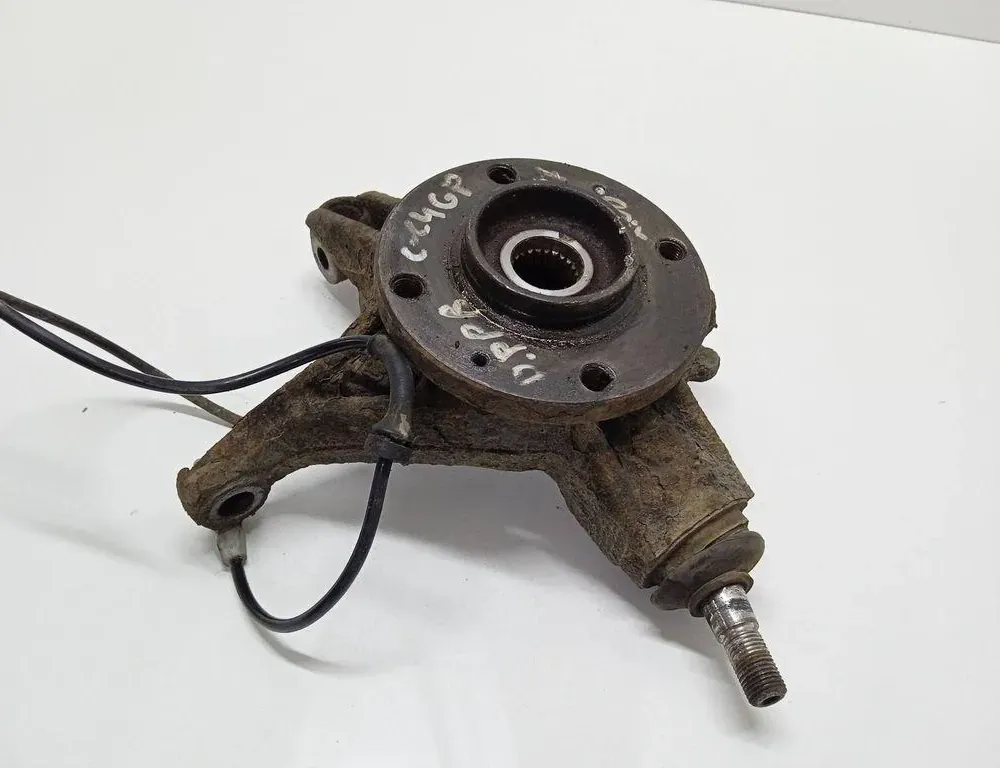 CITROËN C4 Picasso 1 generation (2006-2013) Front Right Wheel Hub 33382124