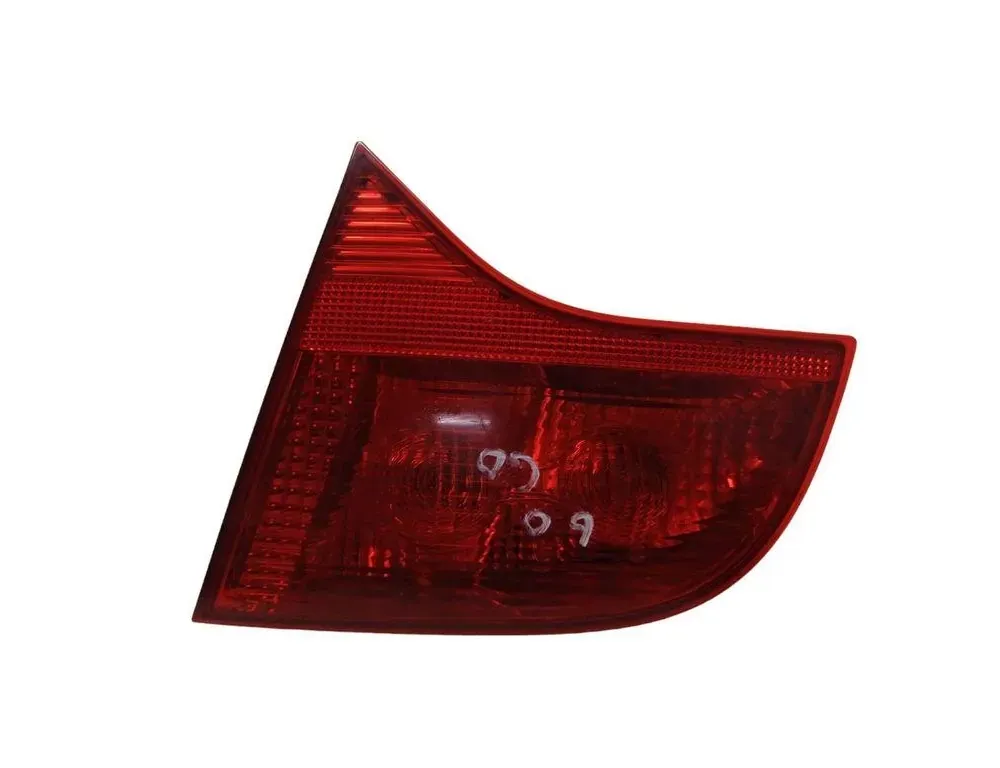 AUDI A4 B7/8E (2004-2008) Right Side Tailgate Taillight 8E9945094 33580893