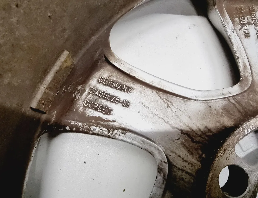 VOLVO V40 Cross Country 1 generation (2012-2020) Wheel Set 31400828 30221651