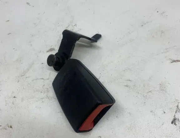BMW X5 E70 (2006-2013) Rear Left Seat Buckle 7171197 33225734