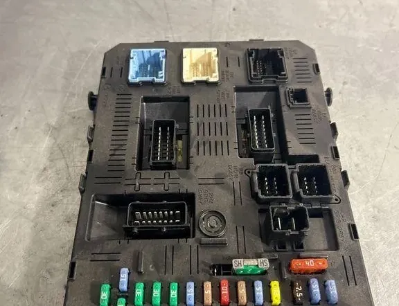 CITROËN C5 2 generation (2008-2017) Fuse box BSI2004H05,9660105980,01080405 35314113