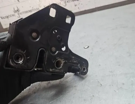 AUDI A6 C6/4F (2004-2011) Замок капота 4F0823509B 35316569