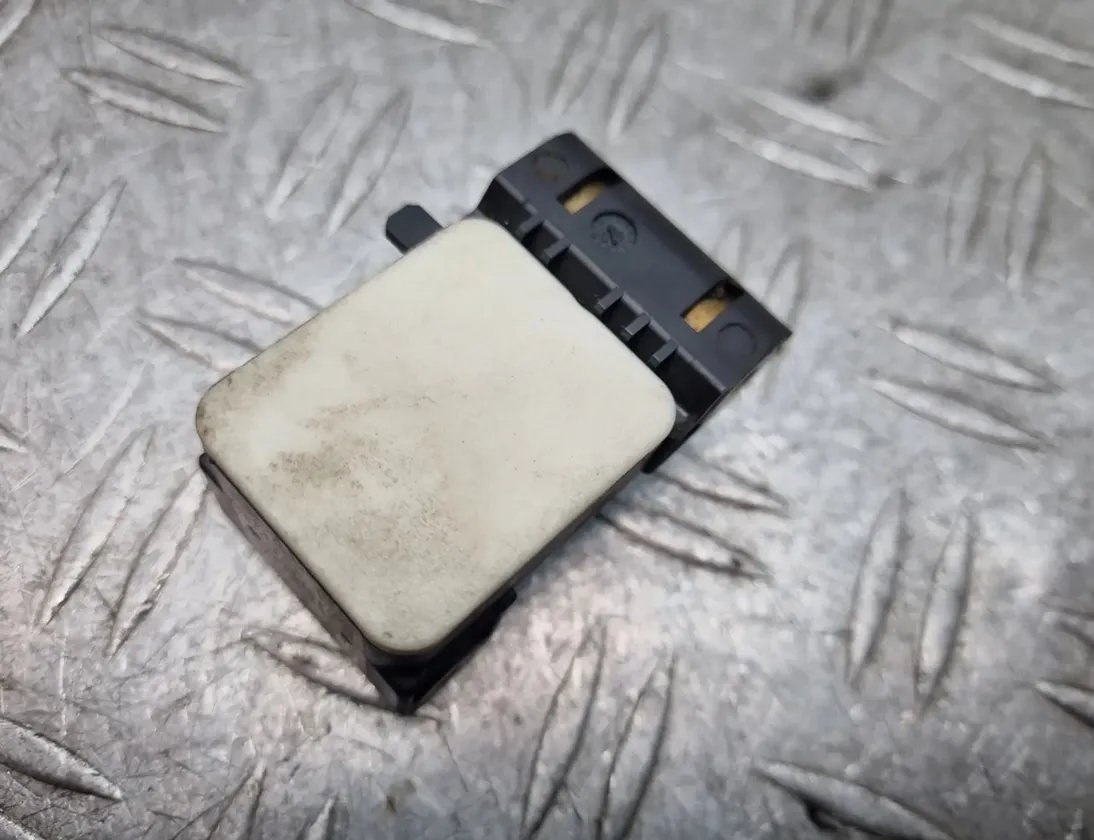 BMW 1 Series E81/E82/E87/E88 (2004-2013) Front Right Impact Sensor 65776911003,120309,6911003 28035671