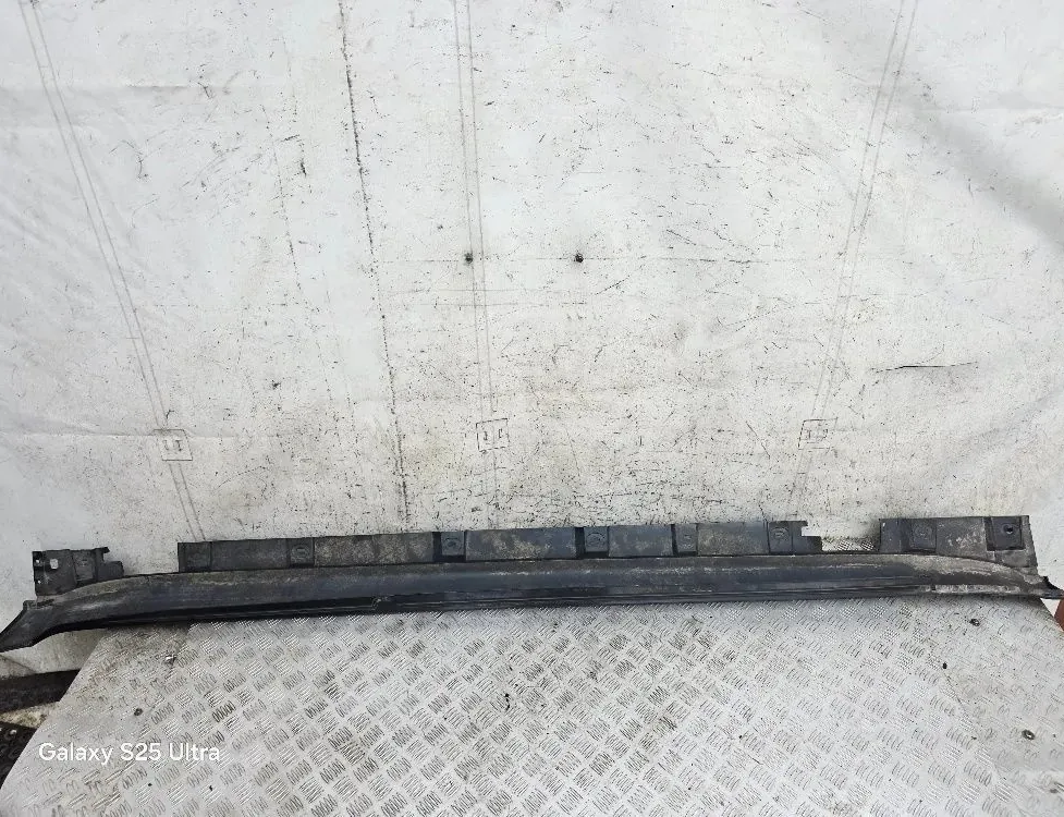 BMW 7 Series F01/F02 (2008-2015) Right Side Plastic Sideskirt Cover 7183900,51777183900 33494896