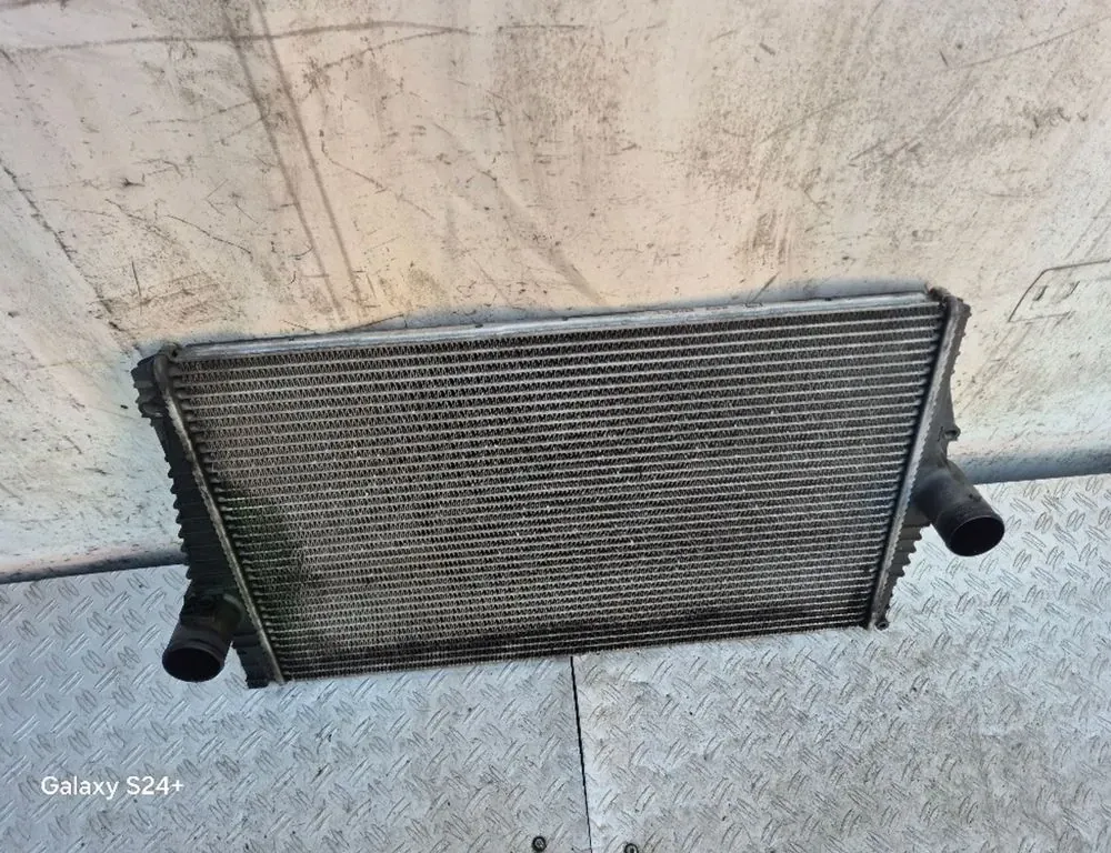 VOLVO XC90 1 generation (2002-2014) Intercooler Radiator 30748808 29818910