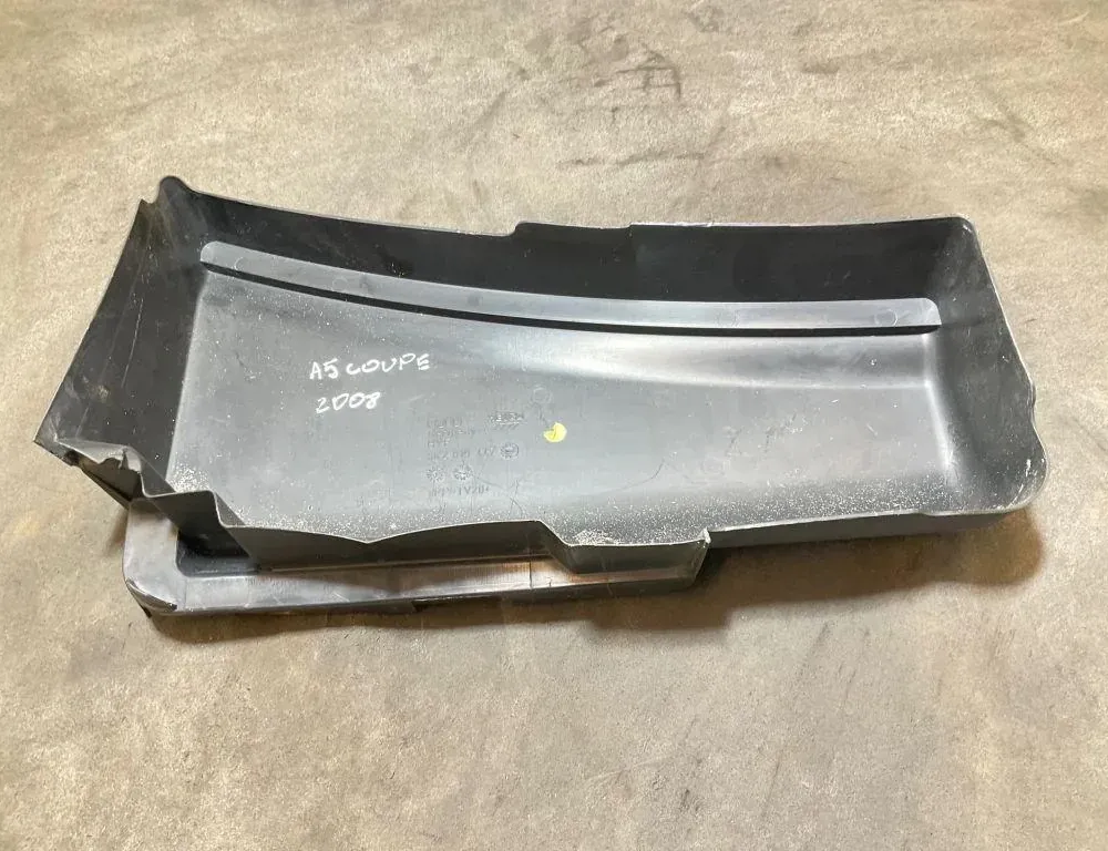 AUDI A5 8T (2007-2016) Front  Wiper Cowl Trim 8K2819447 33803331