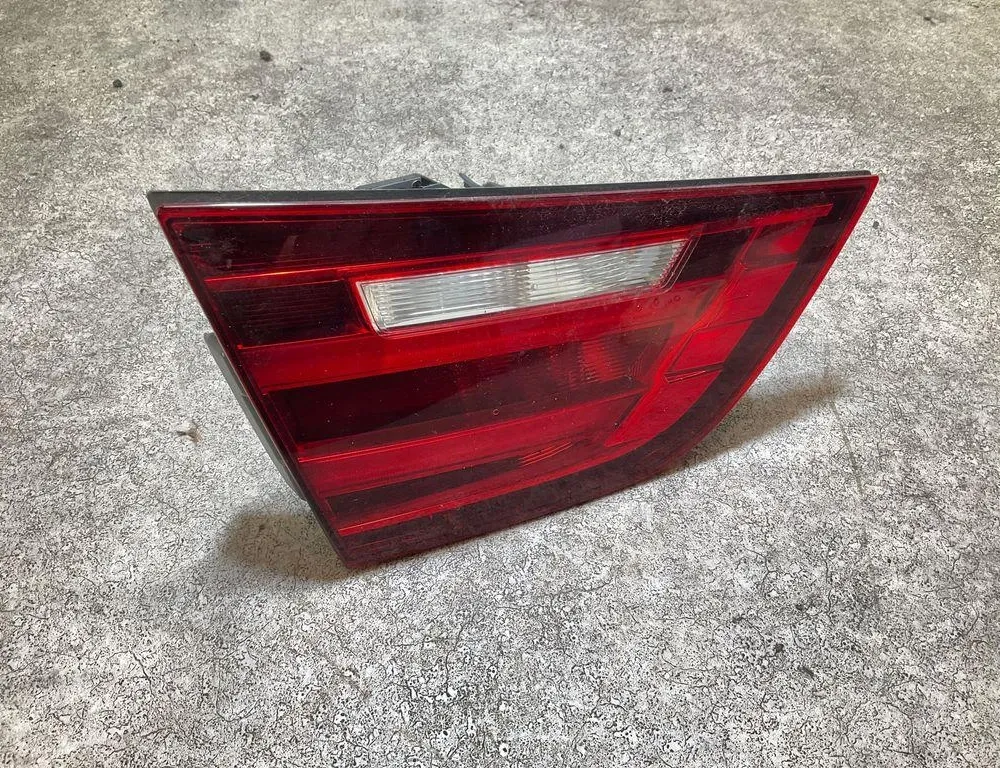 BMW 3 Series Gran Turismo F34 (2013-2017) Left Side Tailgate Taillight 7286033 33810018