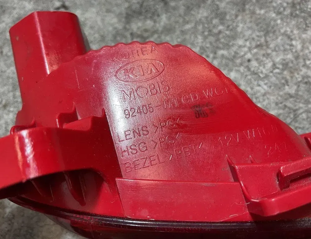 KIA Cee'd 3 generation (2018-2020) Rear Fog Light 92405J710 33810523