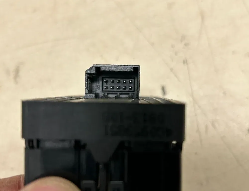 AUDI A6 C6/4F (2004-2011) Rear Left Door Window Control Switches 4G0959851 31417953