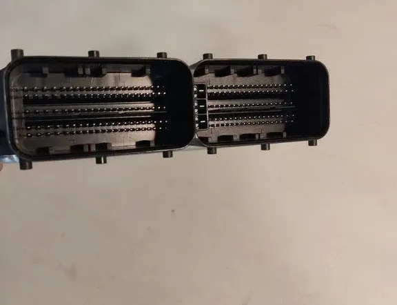 AUDI A8 D2/4D (1994-2002) Engine Control Unit ECU 4H0906014B 31422991