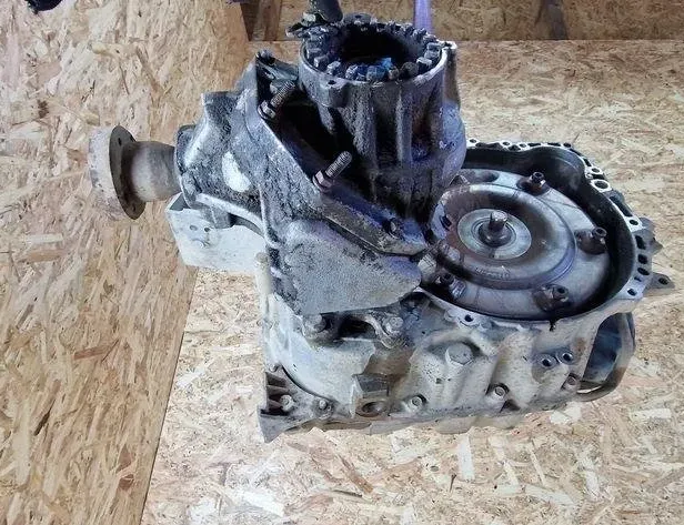 VOLVO XC70 2 generation (2000-2007) Gearbox 30681173 32000368