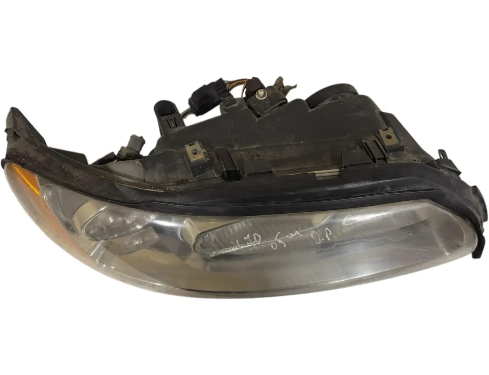 VOLVO V70 2 generation (2000-2008) Front Right Headlight 30698836 29951317