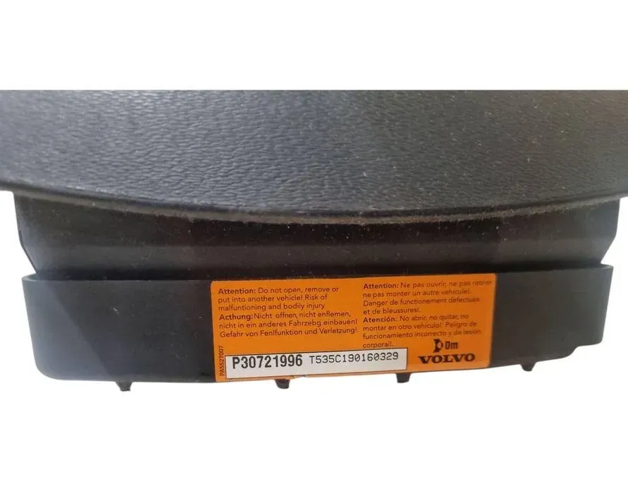 VOLVO V70 2 generation (2000-2008) Подушка безопасности руля P30721996,30721996 35904694