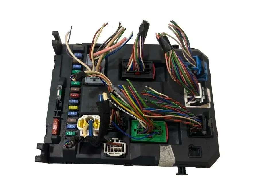 CITROËN C5 2 generation (2008-2017) Fuse box 9666952080 33234471