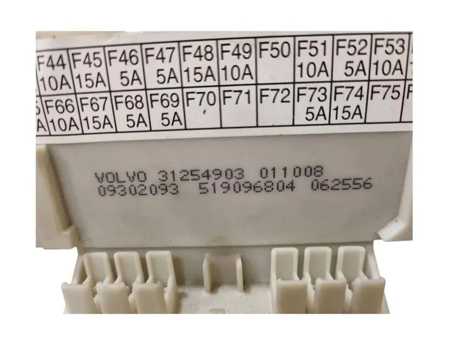 VOLVO V50 1 generation (2003-2012) Fuse box 09302093,31268178,31254903,011008 35185421