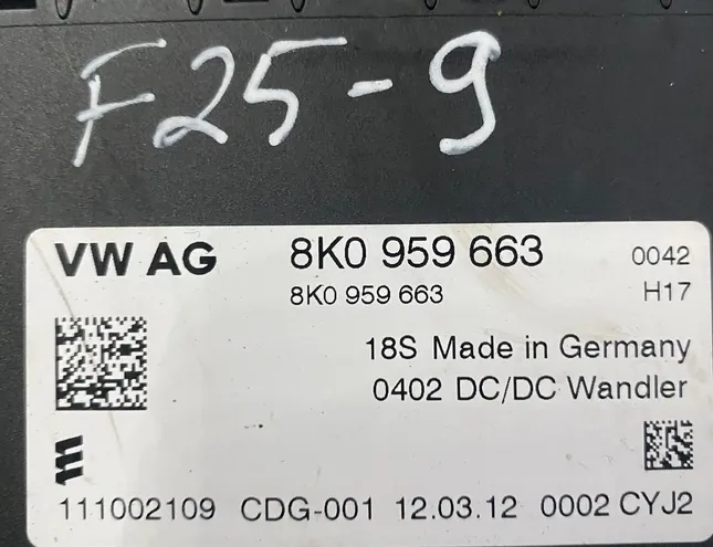 AUDI Q7 4L (2005-2015) Voltage Control Unit 8K0959663 33545950