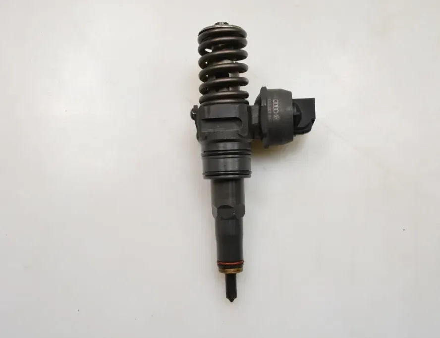 VOLKSWAGEN Touran 1 generation (2003-2015) Fuel Injector 038130073AG 36191009
