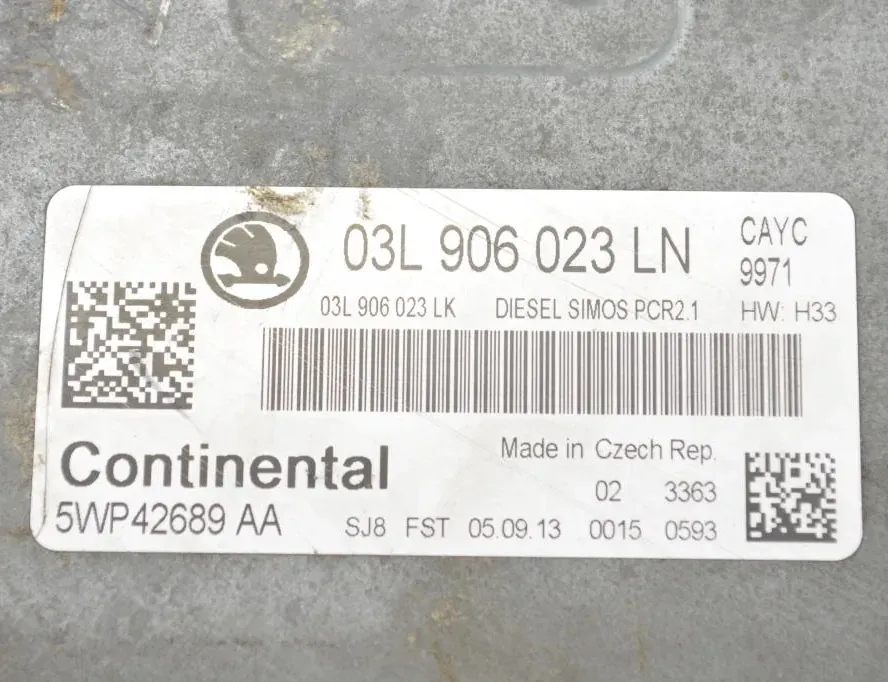 SKODA Rapid 2 generation (1985-2023) Engine Control Unit ECU 03L906023LN 34292163