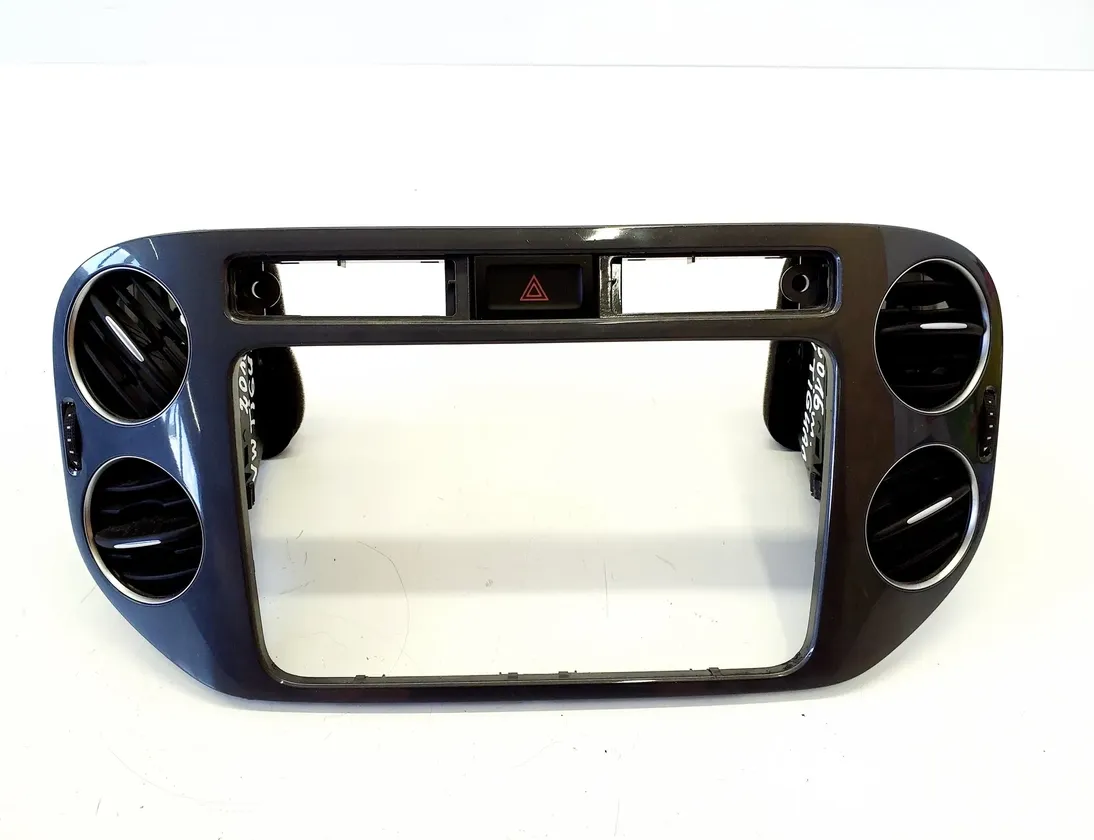 VOLKSWAGEN Tiguan 2 generation (2016-2024) Dashboard Air Vents 5N0858071E,5M0819357 31467393