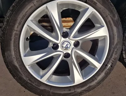 OPEL Corsa F (2019-2023) Wheel Set 39182181 34837021