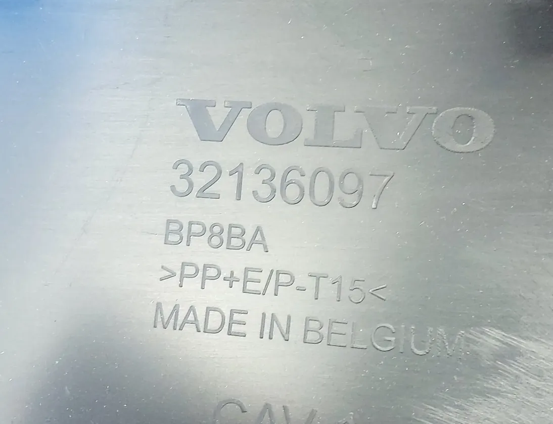 VOLVO XC40 1 generation (2017-2024) Lower bumper (lip) 32136097 36193485