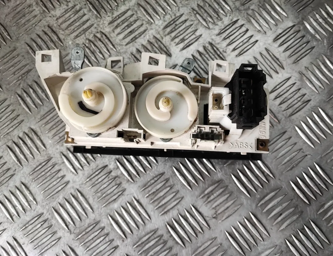 FORD Galaxy 1 generation (1995-2006) Climate  Control Unit 95NW18D451A 25433383