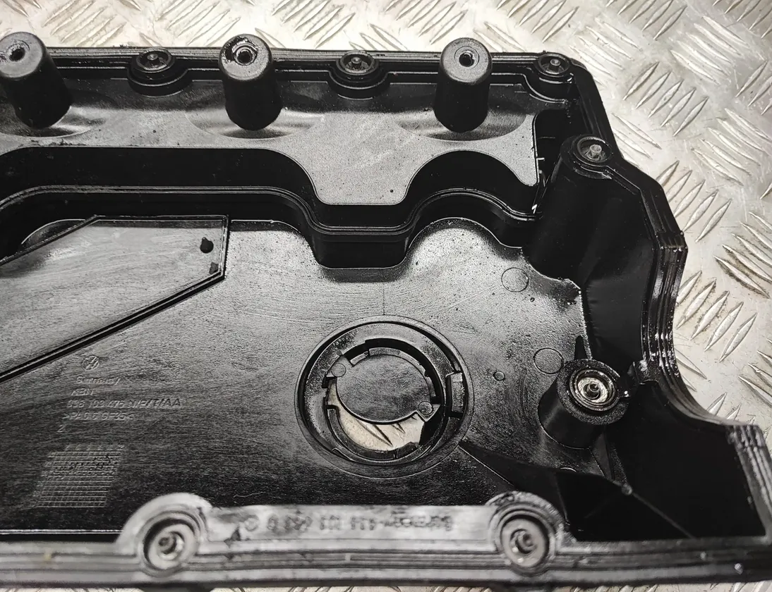 SKODA Octavia 2 generation (2004-2013) Valve Cover 038103475 25980616