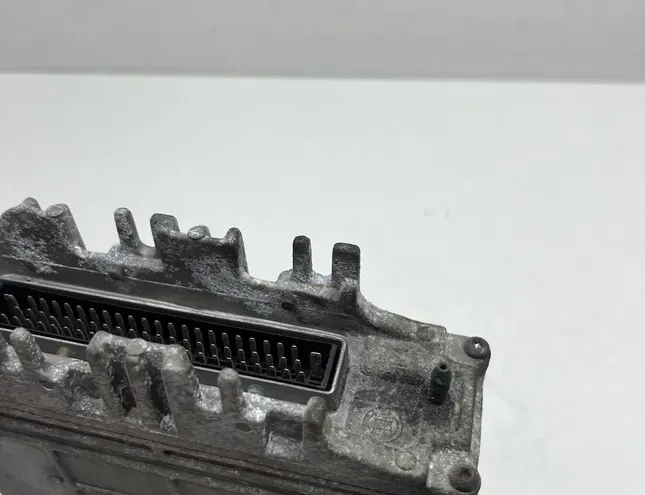VOLKSWAGEN Golf 3 generation (1991-1998) Engine Control Unit ECU 028906021GH 35652287