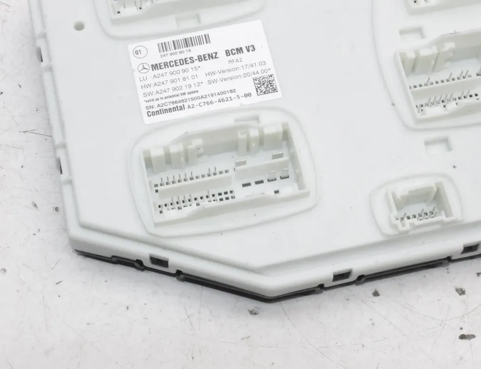 MERCEDES-BENZ EQA 1 generation (2021-2023) Comfort Control Unit A2479009015 25446800
