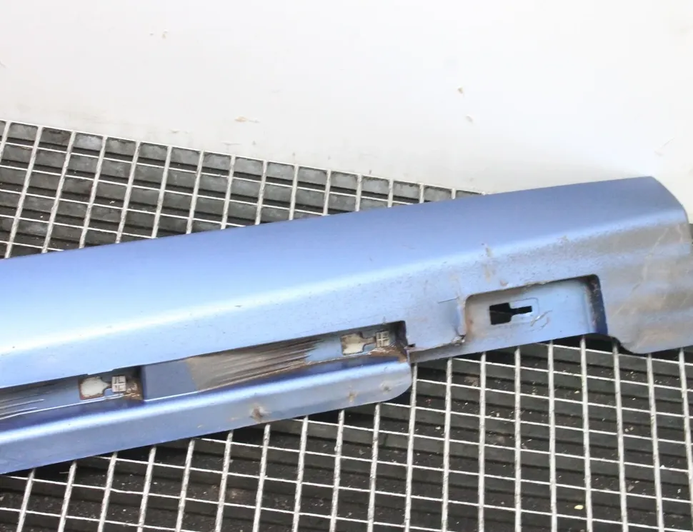 VOLVO V40 2 generation (2012-2020) Right Side Sideskirt 31395043 25763748